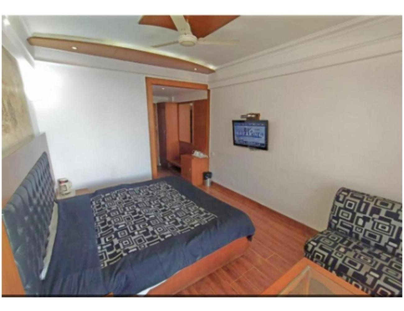Hotel Horizon Near Picture Palace Bus Stand, 무소리에 외부 사진